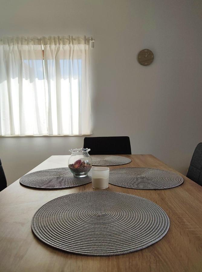 Apartments Leticia Vrsi Ngoại thất bức ảnh