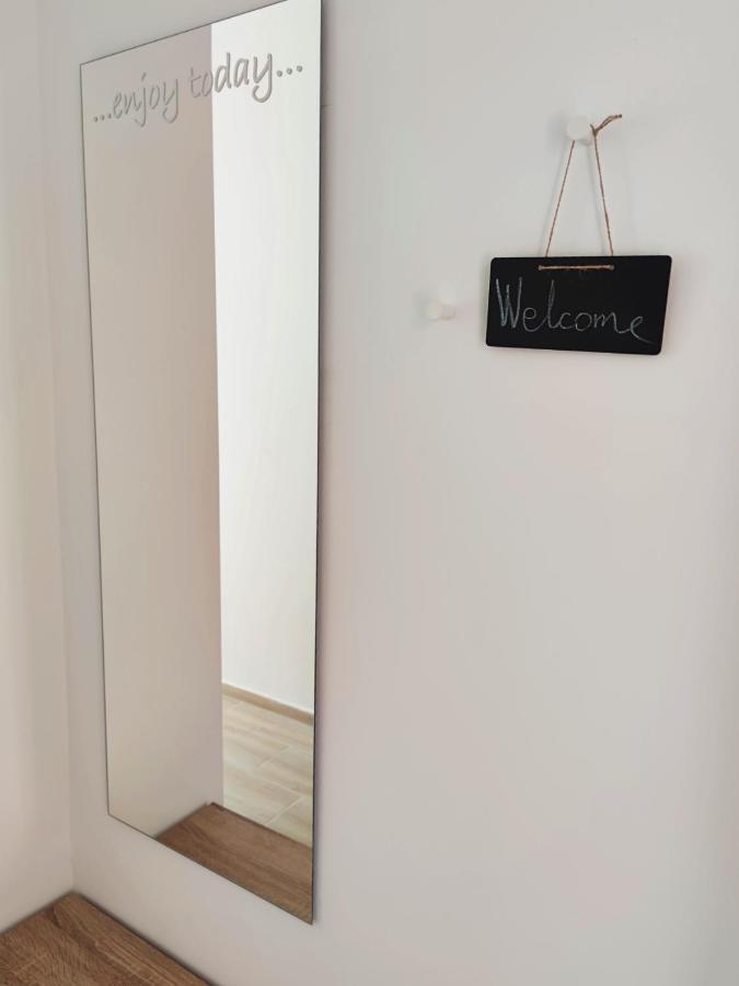 Apartments Leticia Vrsi Ngoại thất bức ảnh