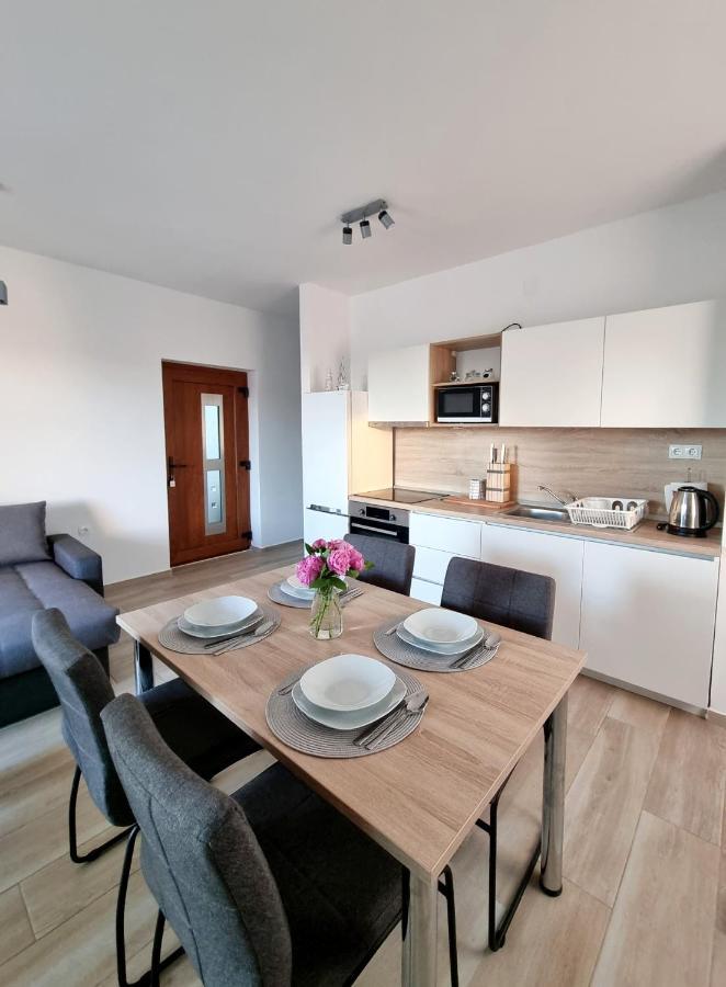 Apartments Leticia Vrsi Ngoại thất bức ảnh